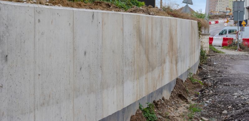 Concrete Retaining Wall Service