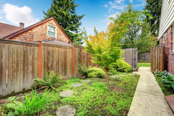 Cost of Backyard Walkway Construction in Greeley
